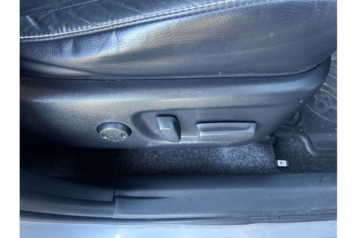 2018 Toyota RAV4 Cruiser ASA44R