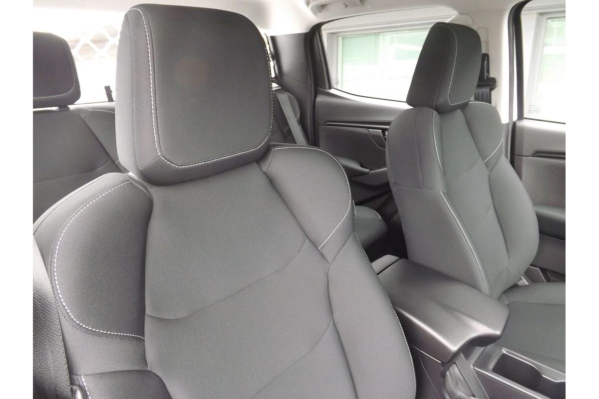 2025 Isuzu D-MAX SX High Ride Rear Wheel Drive