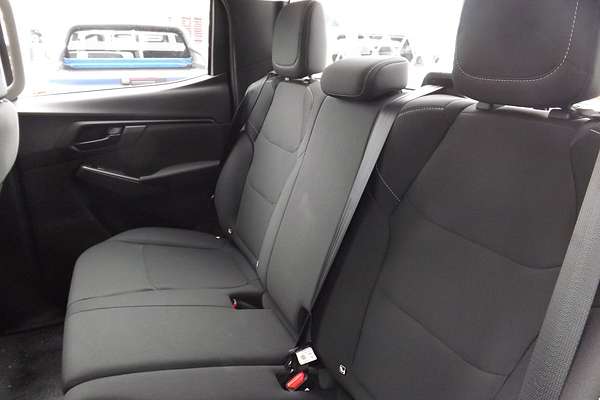 2025 Isuzu D-MAX SX High Ride Rear Wheel Drive