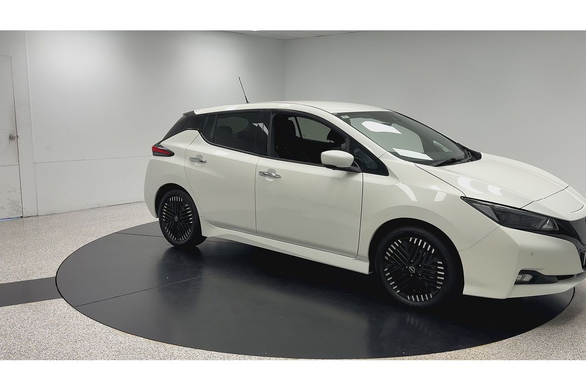 2022 Nissan LEAF e+ ZE1