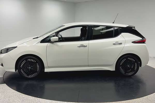 2022 Nissan LEAF e+ ZE1