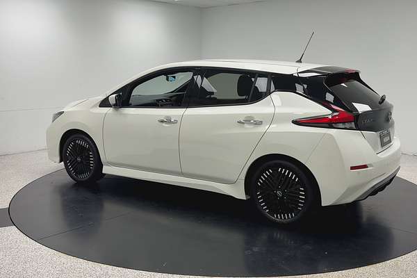 2022 Nissan LEAF e+ ZE1