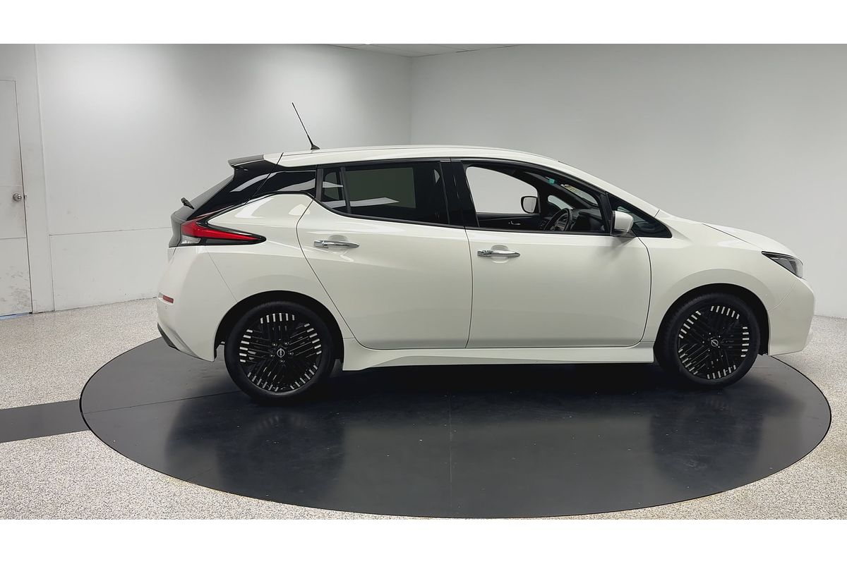 2022 Nissan LEAF e+ ZE1