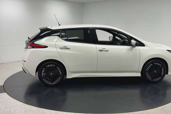 2022 Nissan LEAF e+ ZE1