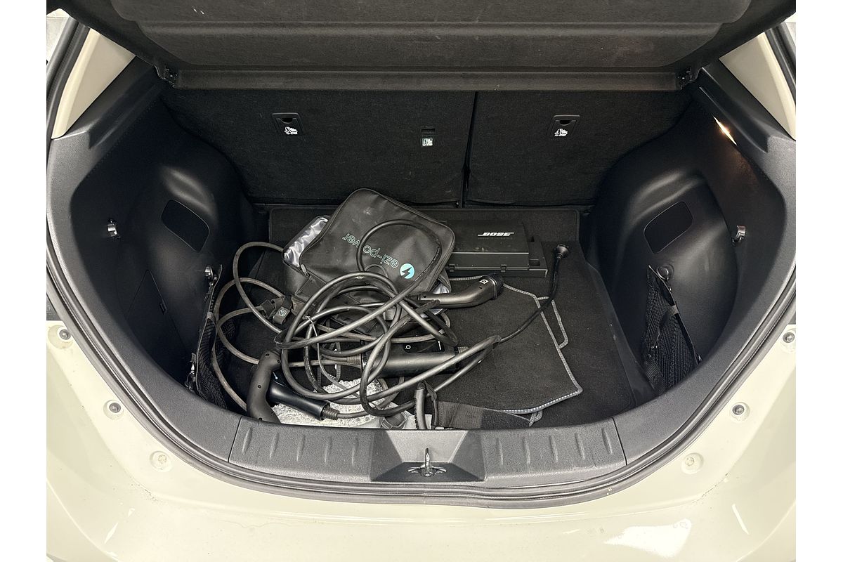 2022 Nissan LEAF e+ ZE1