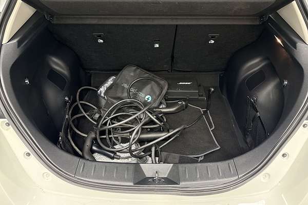 2022 Nissan LEAF e+ ZE1