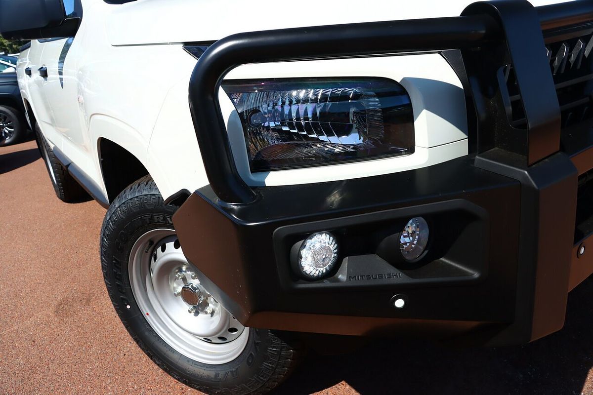 2025 Mitsubishi Triton GLX MV 4X4