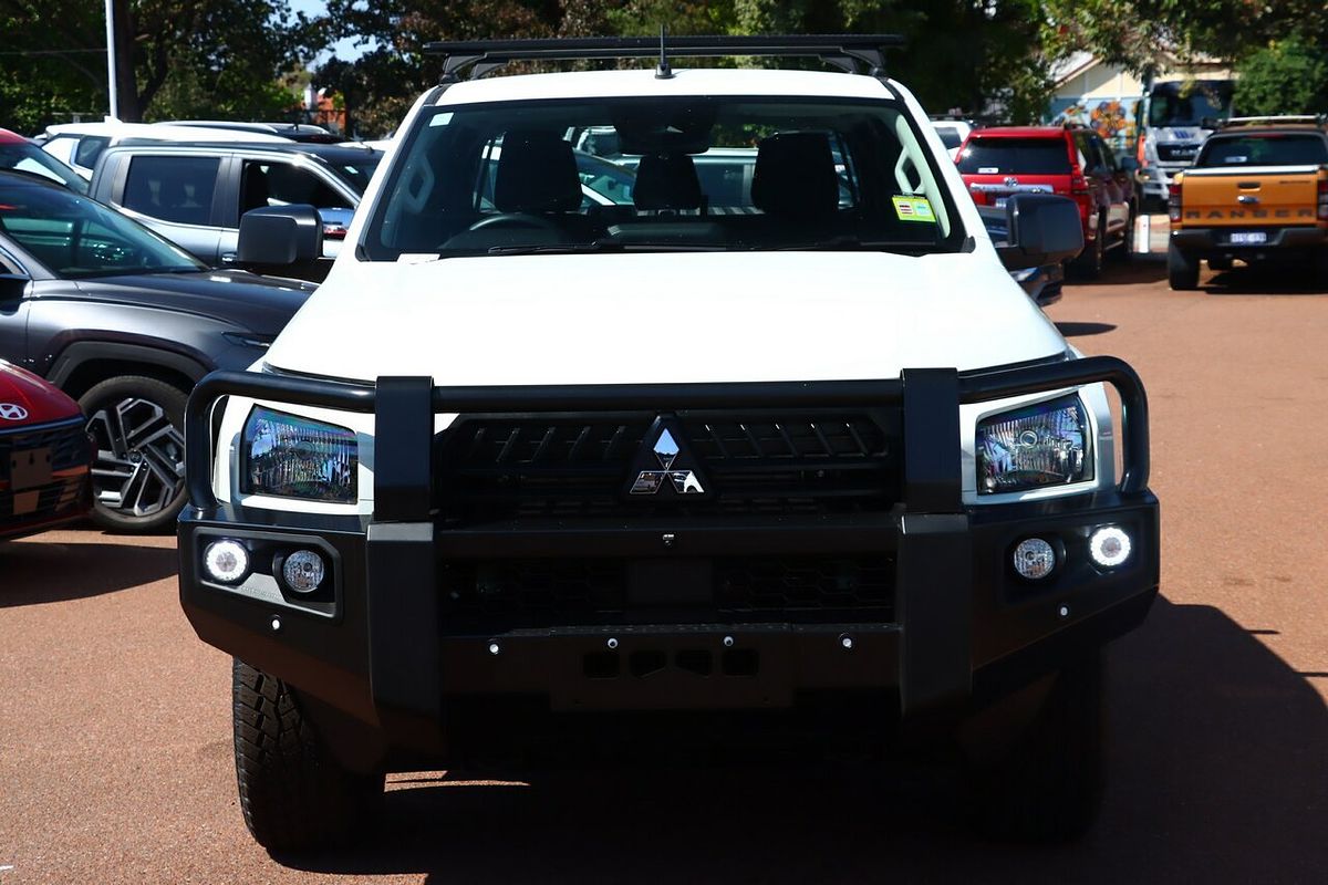 2025 Mitsubishi Triton GLX MV 4X4