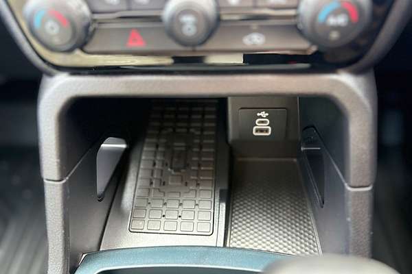 2023 Ford Everest Ambiente 2.0L