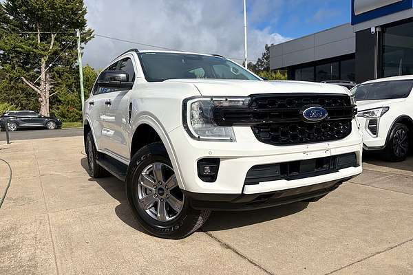 2023 Ford Everest Ambiente 2.0L