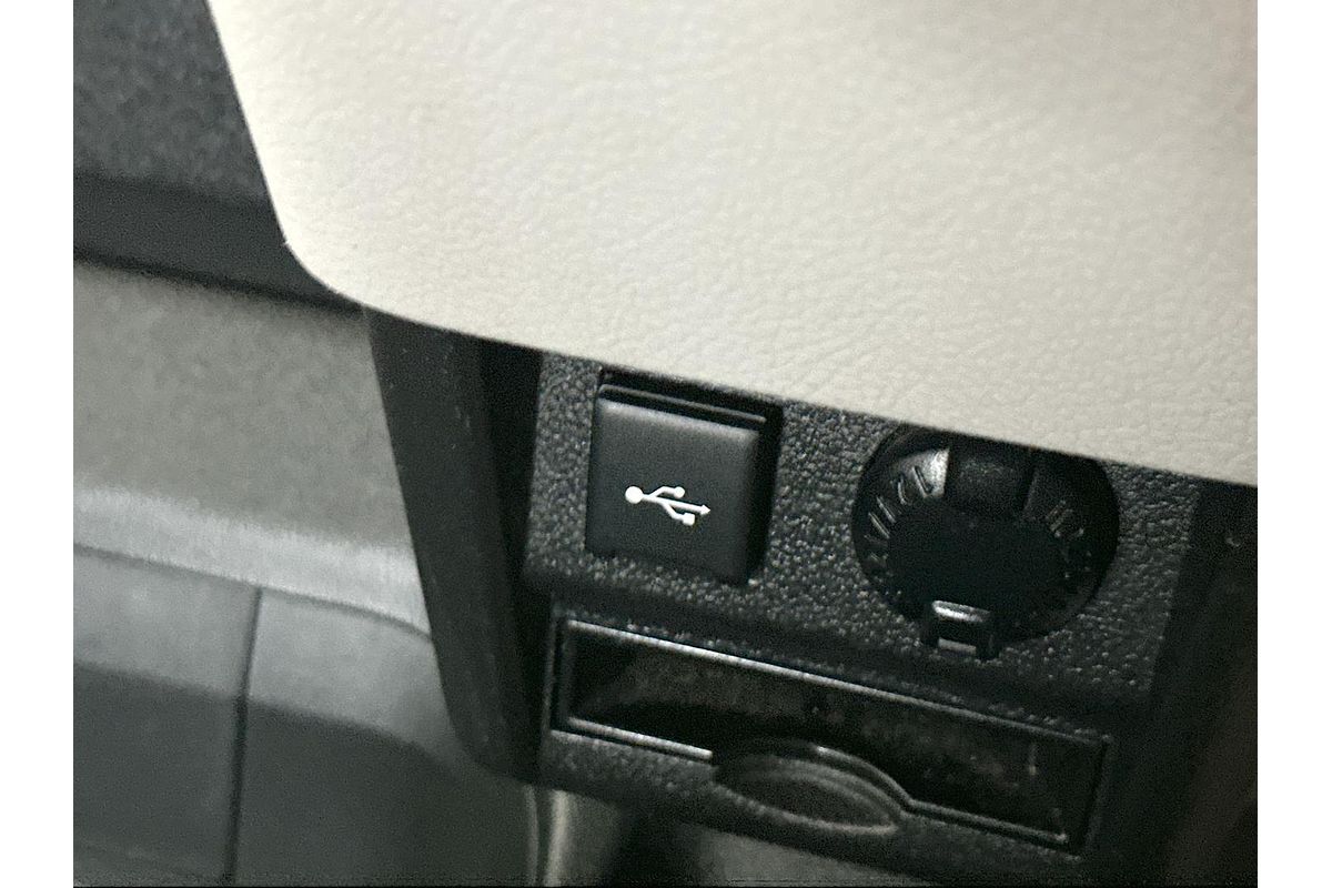 2021 Toyota Hiace Commuter GDH322R ELWB High Roof