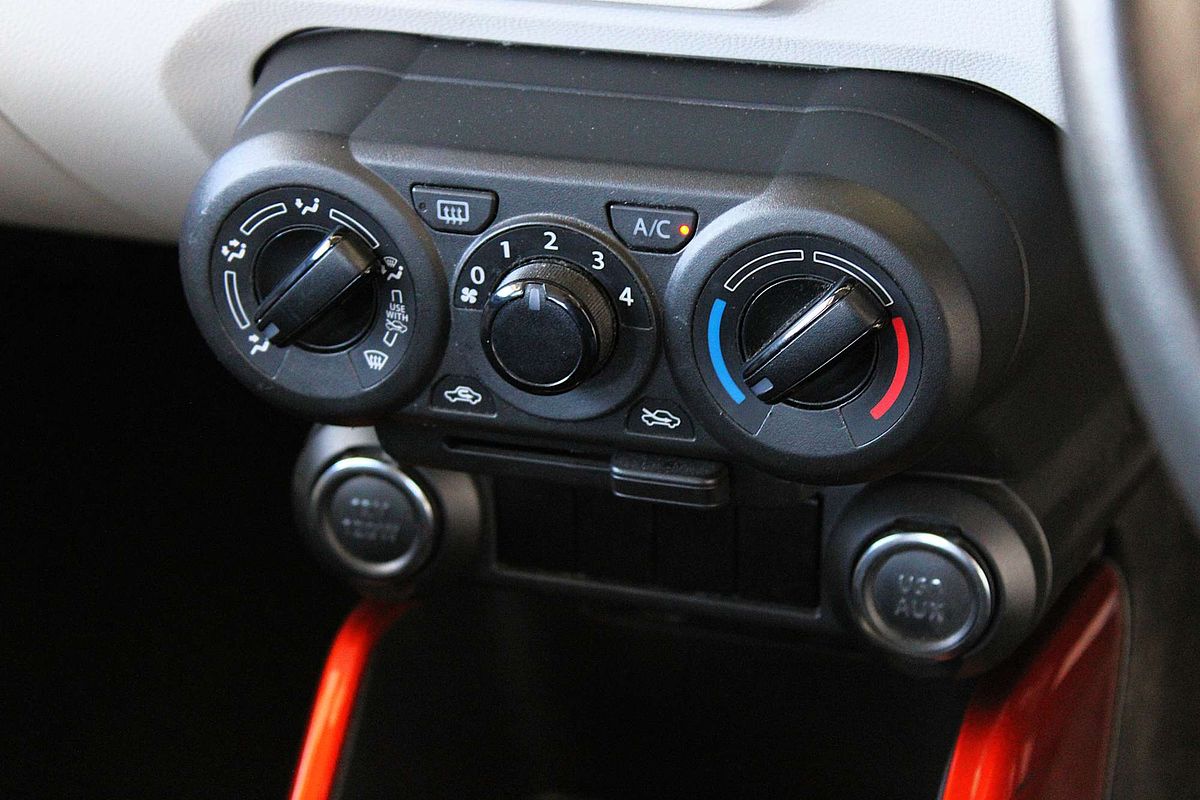 2017 Suzuki Ignis GL MF