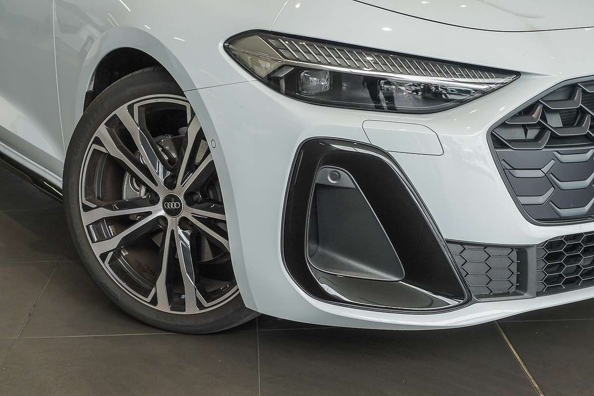 2025 Audi A5 TFSI 150kW S line B10