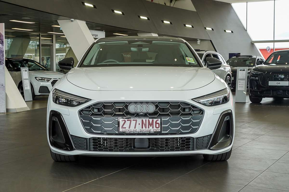 2025 Audi A5 TFSI 150kW S line B10