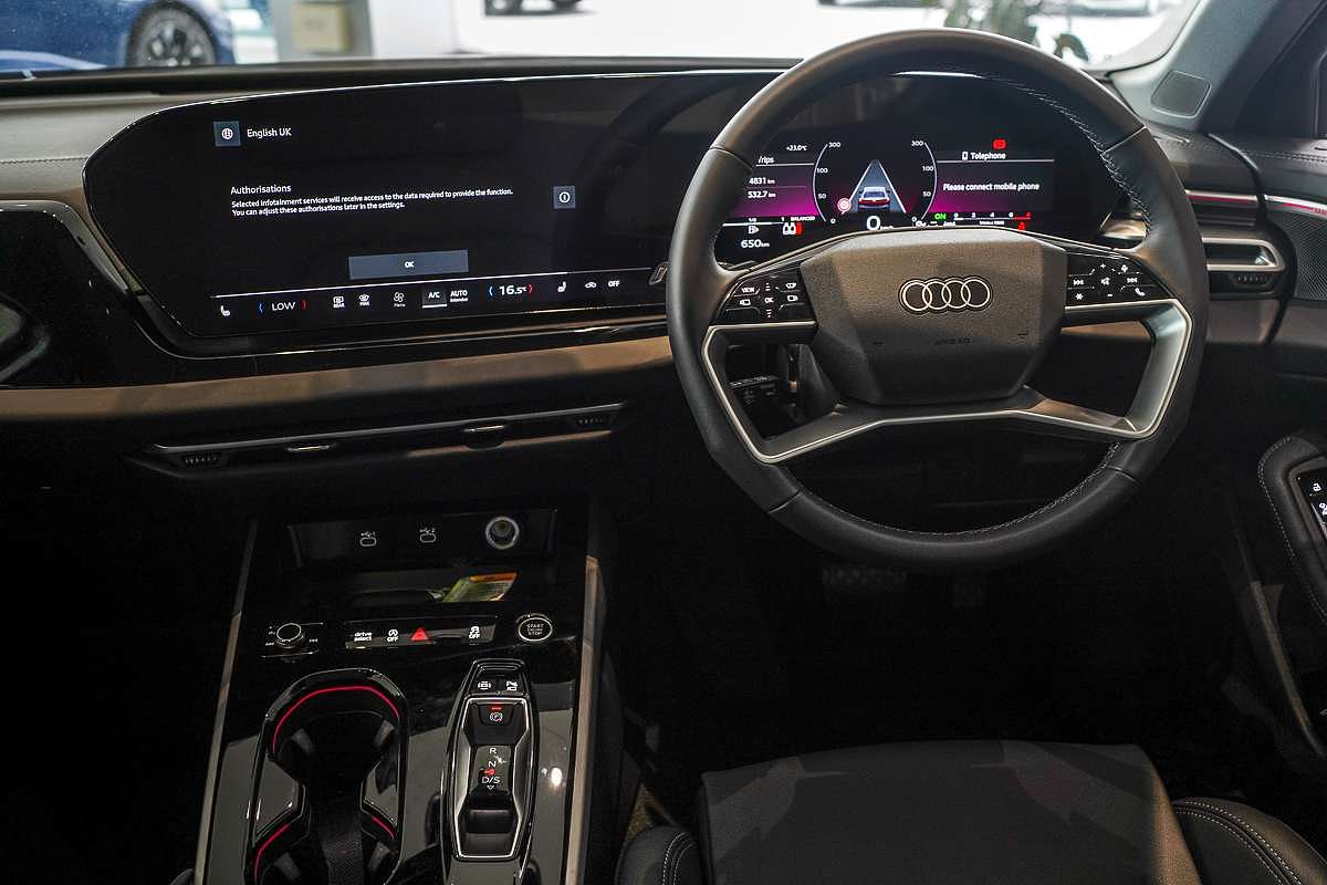 2025 Audi A5 TFSI 150kW S line B10