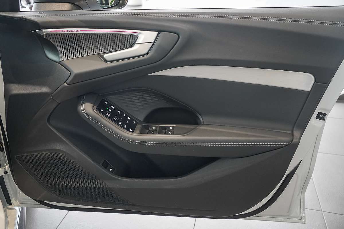 2025 Audi A5 TFSI 150kW S line B10