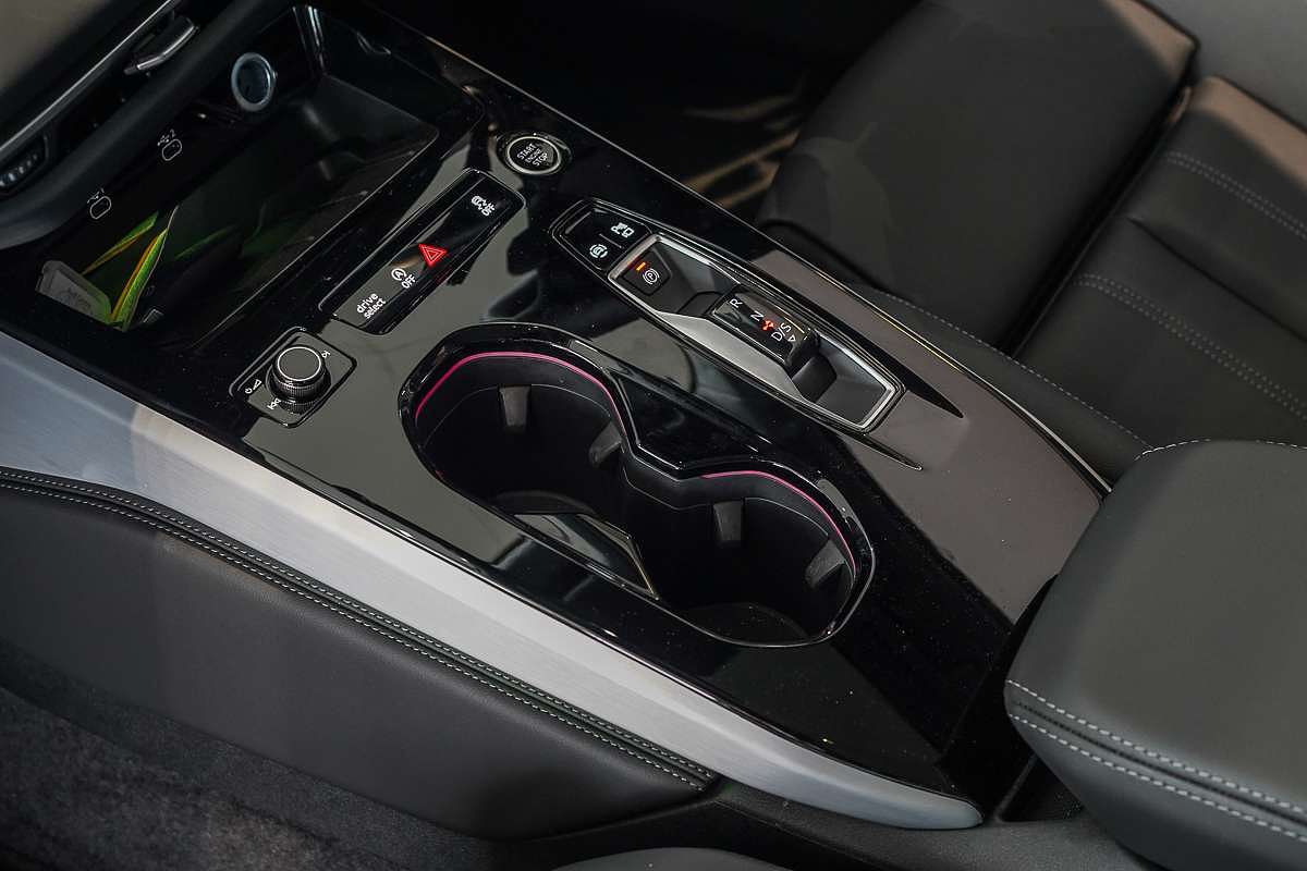 2025 Audi A5 TFSI 150kW S line B10