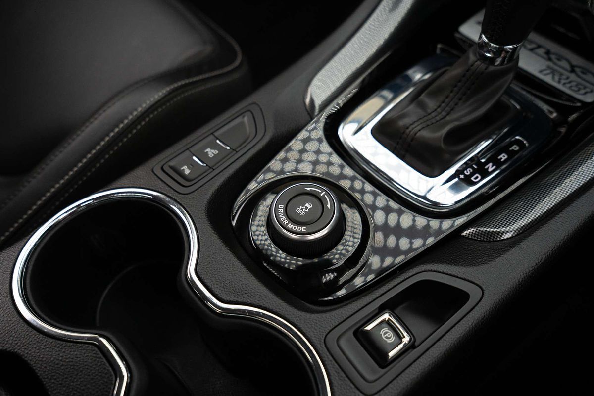 2014 Holden Special Vehicles Maloo R8 GEN-F Rear Wheel Drive