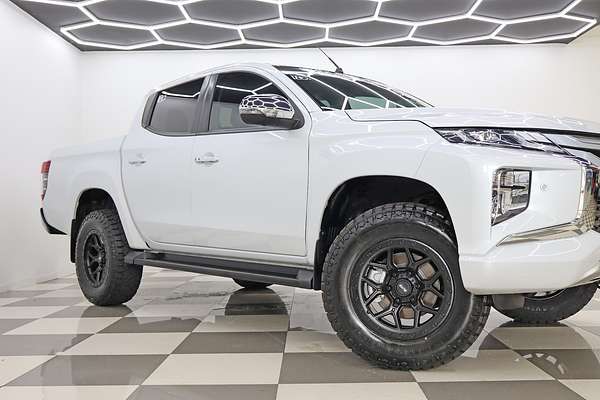 2023 Mitsubishi Triton GLS MR 4X4