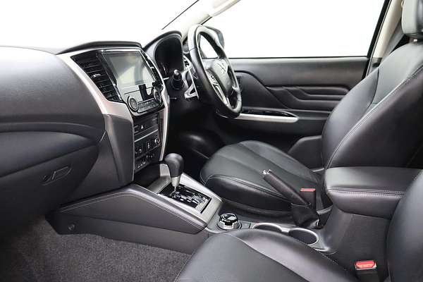 2023 Mitsubishi Triton GLS MR 4X4