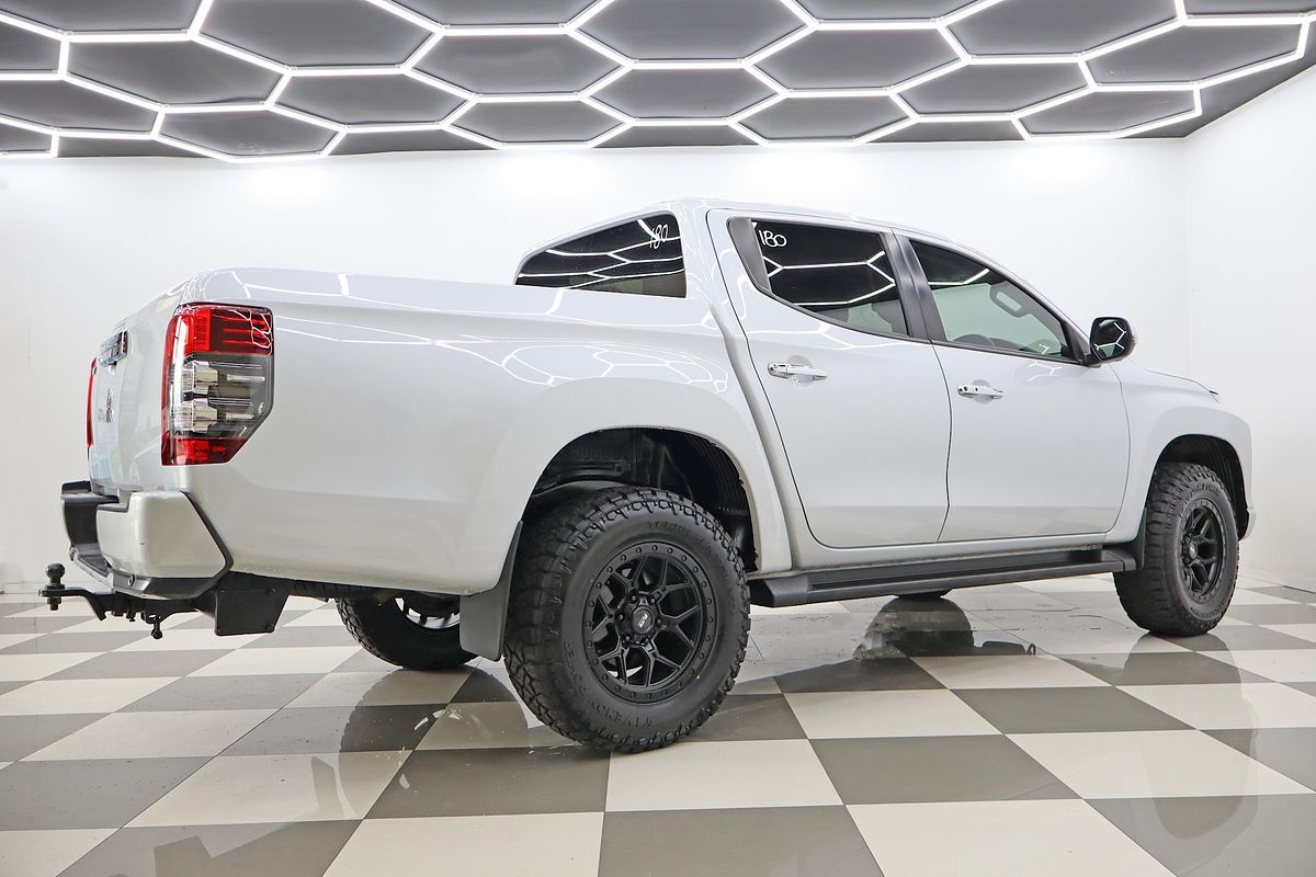 2023 Mitsubishi Triton GLS MR 4X4
