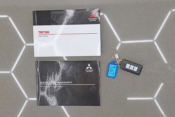 2023 Mitsubishi Triton GLS MR 4X4