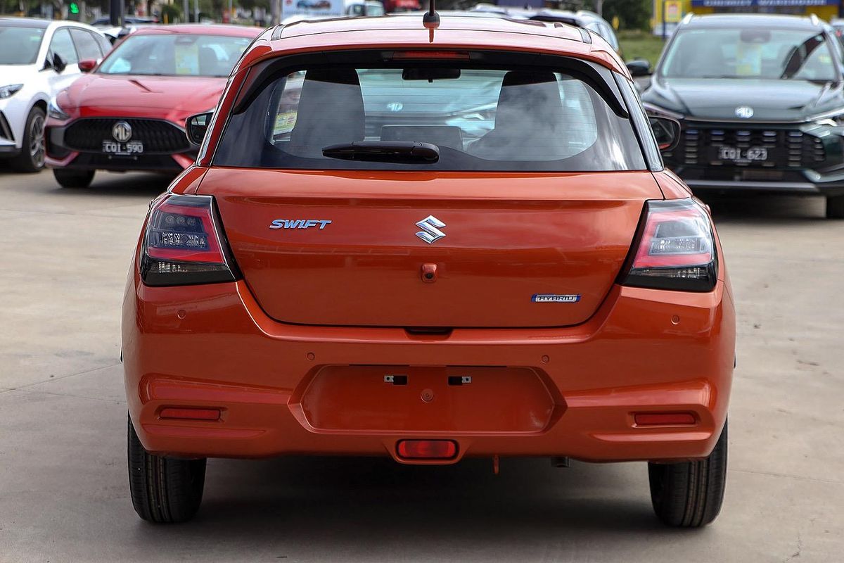 2025 Suzuki Swift Hybrid UZ