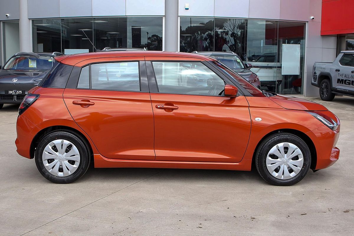 2025 Suzuki Swift Hybrid UZ