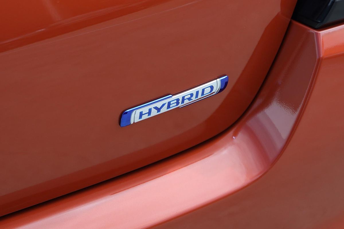 2025 Suzuki Swift Hybrid UZ