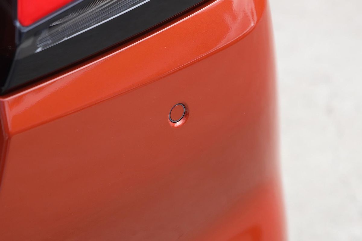 2025 Suzuki Swift Hybrid UZ