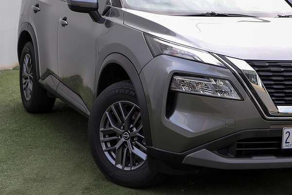 2025 Nissan X-TRAIL ST T33