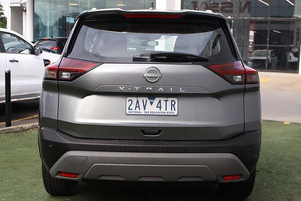 2025 Nissan X-TRAIL ST T33