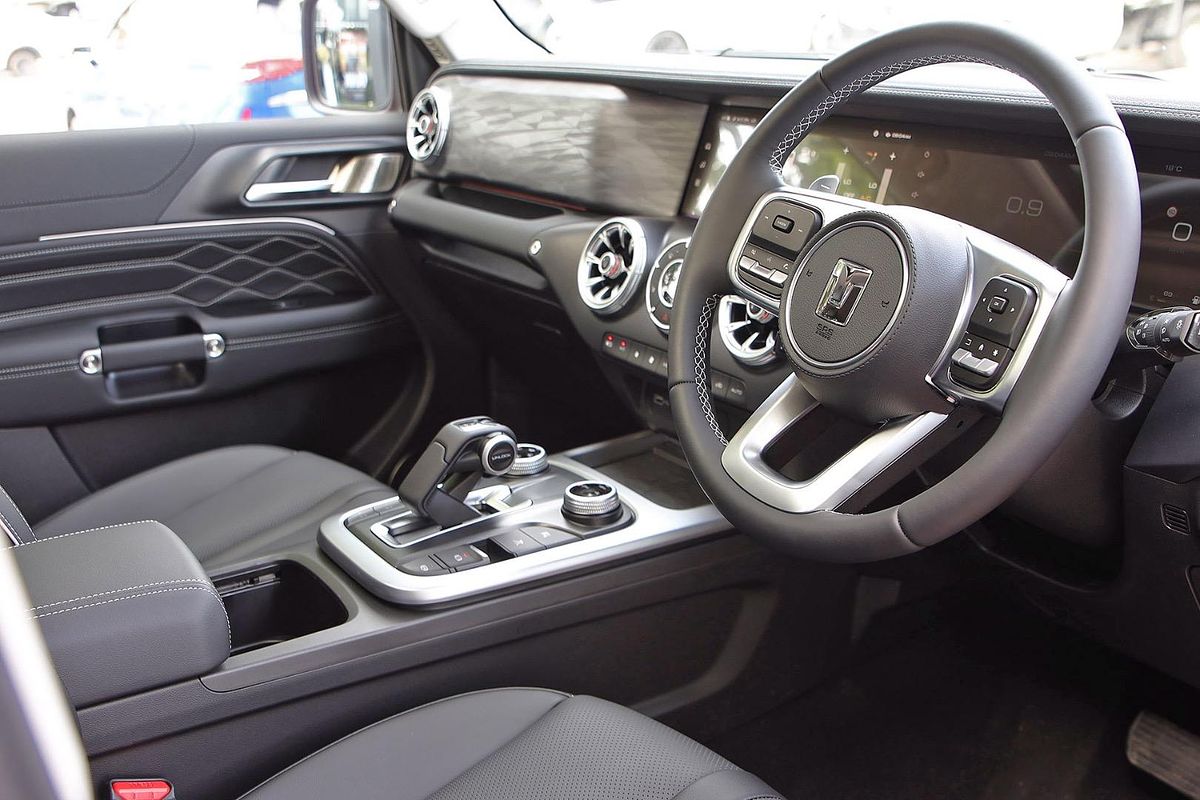 2025 GWM Tank 300 Ultra P01