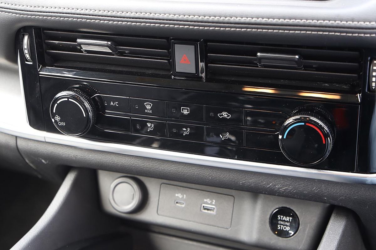 2025 Nissan X-TRAIL ST T33