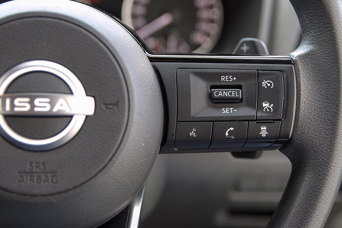 2025 Nissan X-TRAIL ST T33