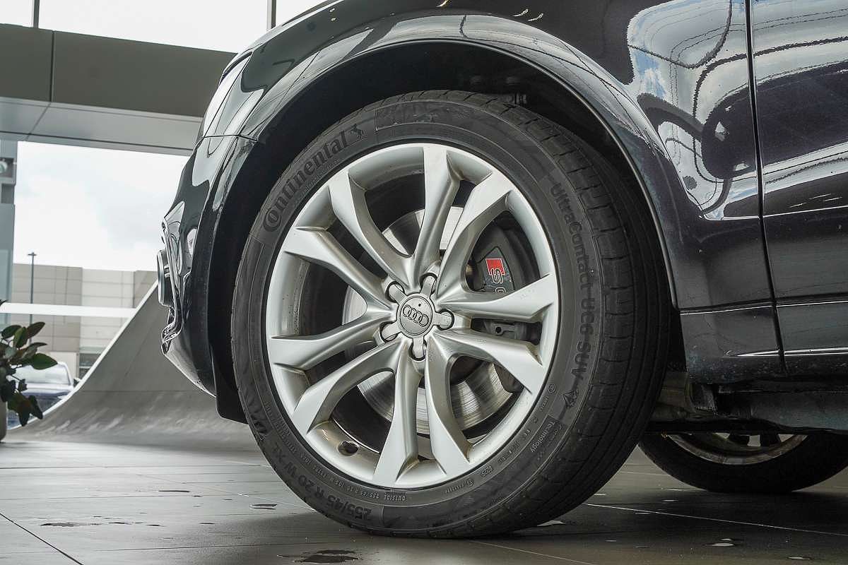 2013 Audi SQ5 TDI 8R