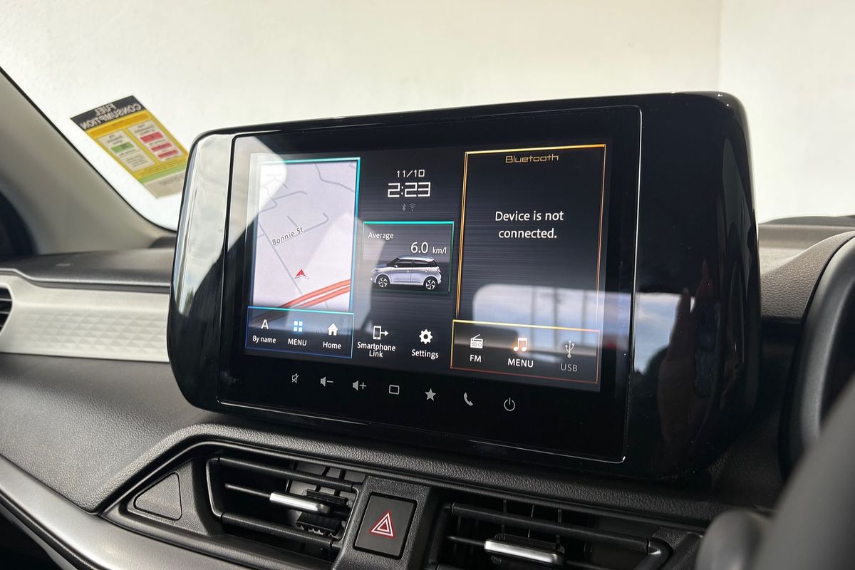 2025 Suzuki Swift Hybrid GLX UZ