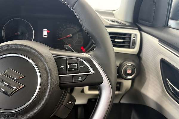 2025 Suzuki Swift Hybrid GLX UZ