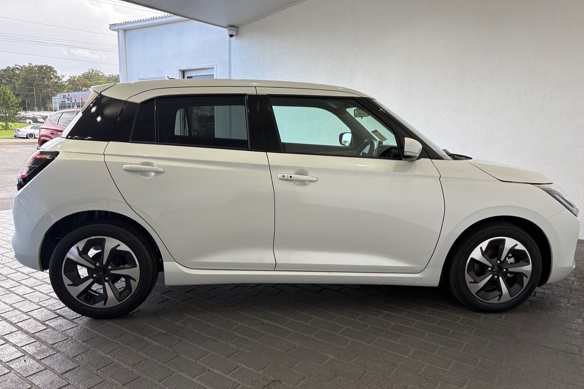 2025 Suzuki Swift Hybrid GLX UZ