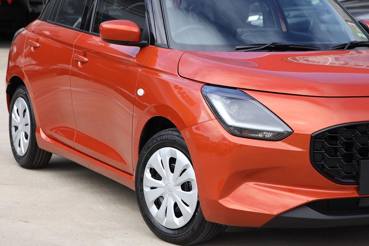 2025 Suzuki Swift Hybrid UZ