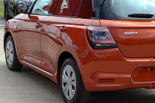 2025 Suzuki Swift Hybrid UZ