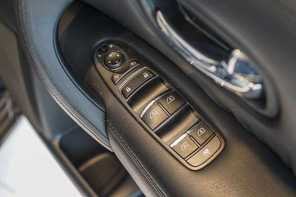 2022 Nissan Patrol Ti-L Y62