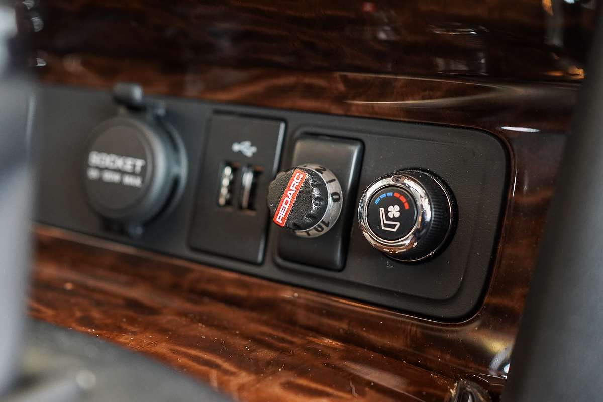 2022 Nissan Patrol Ti-L Y62