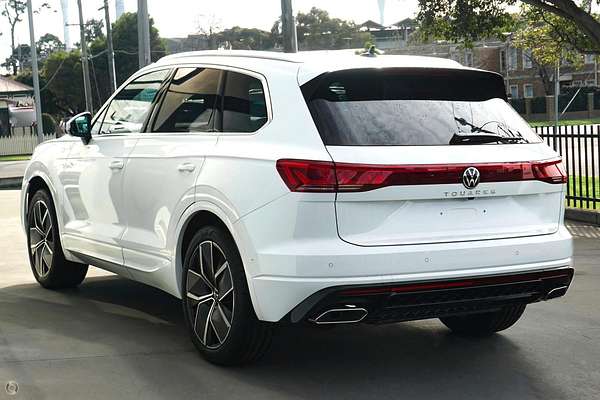 2025 Volkswagen Touareg 210TDI R-Line RC