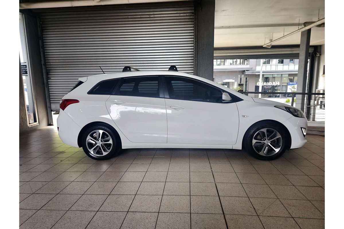 i30 GD TOURER ACTIVE 1.6 CRDi 1.6L DT4 DIESEL TURBO F/INJ 6 SP AUTOMATIC 4D WAGON i30 GD TOURER ACTIVE 1.6 CRDi 1.6L DT4 DIESEL TURBO F/INJ 6 SP AUTOMATIC 4D WAGON