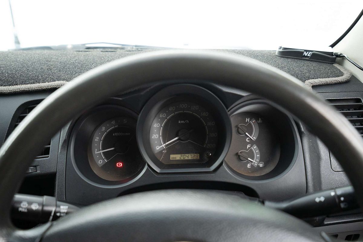 2010 Toyota Hilux SR KUN26R 4X4