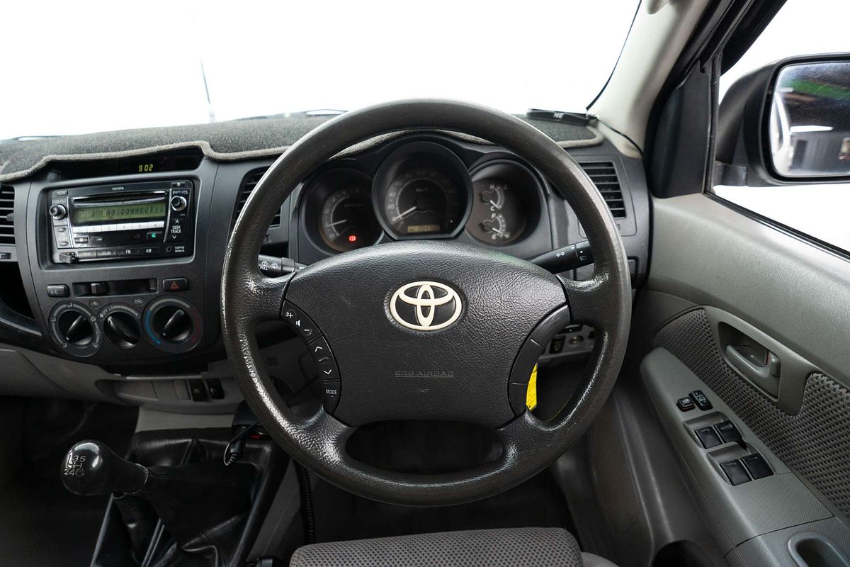 2010 Toyota Hilux SR KUN26R 4X4