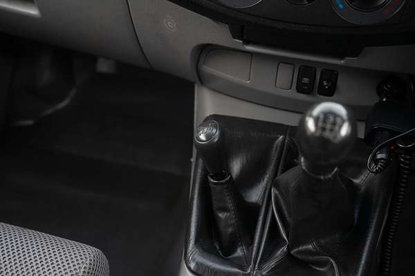 2010 Toyota Hilux SR KUN26R 4X4