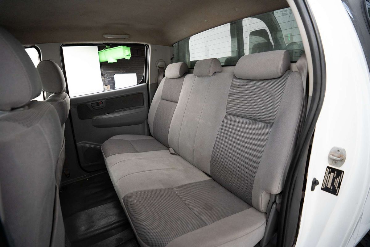 2010 Toyota Hilux SR KUN26R 4X4