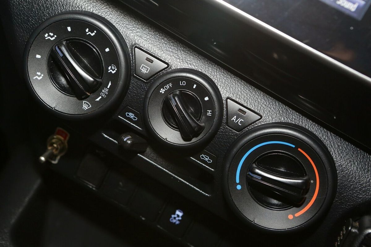 2017 Toyota Hilux Workmate TGN121R Rear Wheel Drive